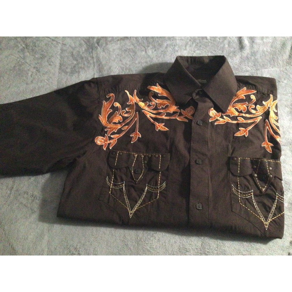 Knockout Men’s Embroidered Button Front Shirt L Sh